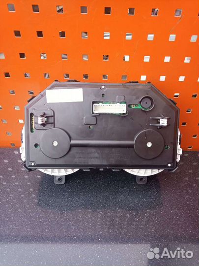 Щиток приборов Ниссан жук