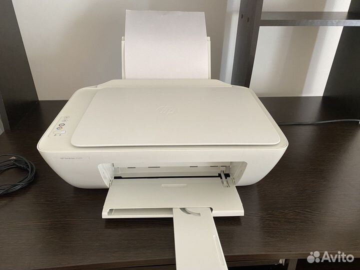Принтер HP DeskJet 2320 мфу струйный