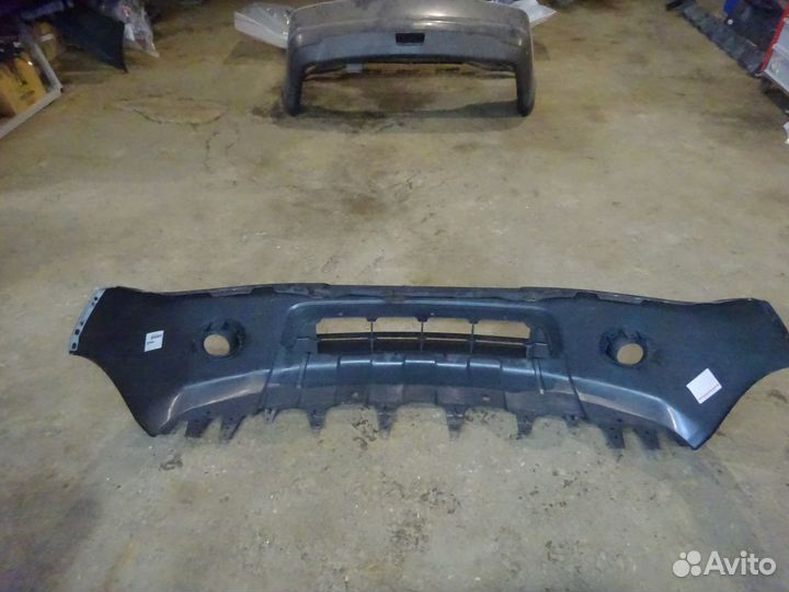 Бампер передний Nissan Pathfinder 2008-2012