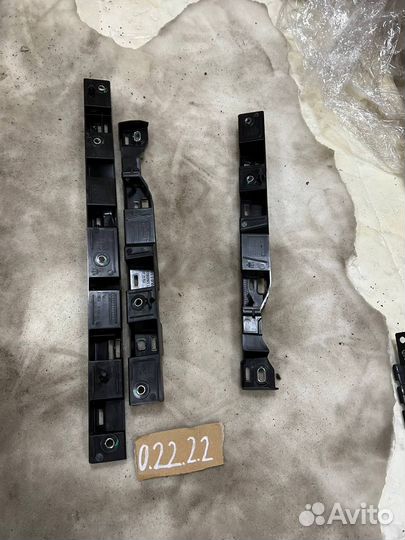 Крепление порога Леванте