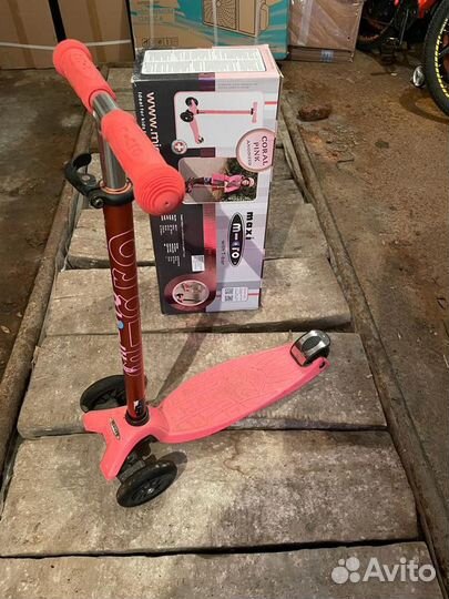 Самокат maxi micro