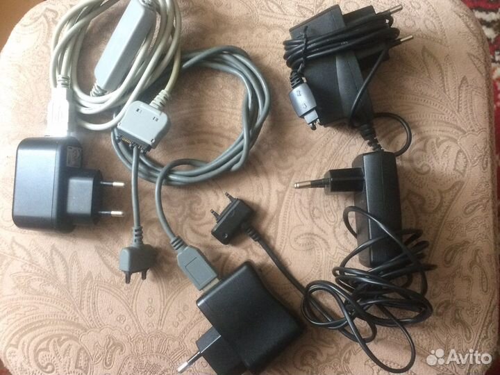 Sony Ericsson Зарядные и usb шнуры