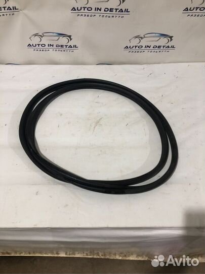 Уплотнитель дверного проёма передний левый ваз (LA