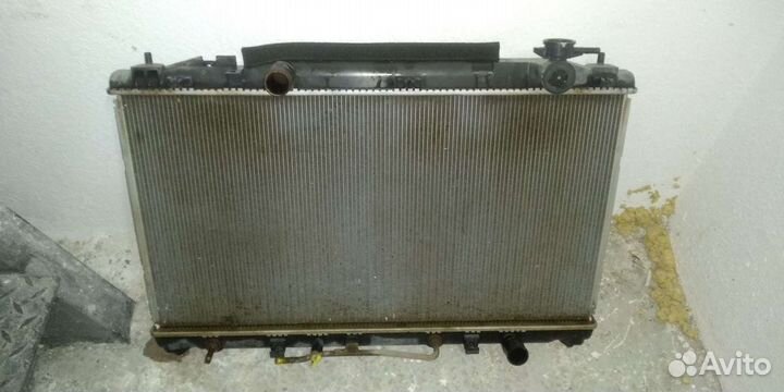 Радиатор охлаждения двс Toyota Camry 40 2006-2011