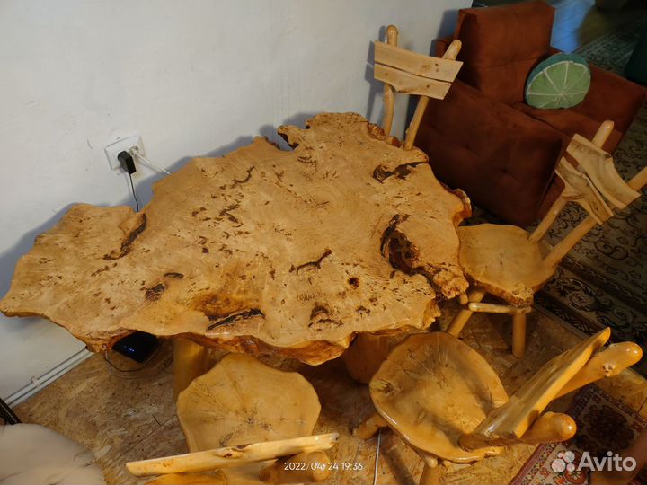 Столы и стулья из слэба горного тополя