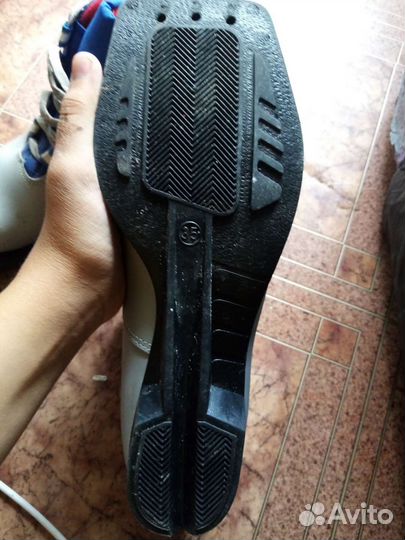 Лыжные ботинки 35 размер