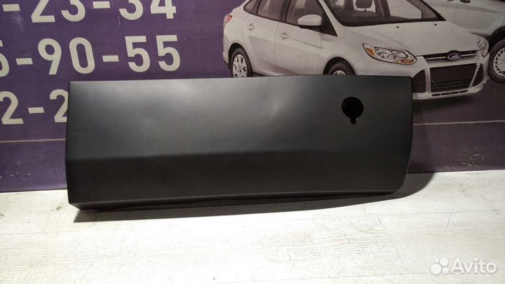 Накладка задней двери Форд Транзит 2014-2023