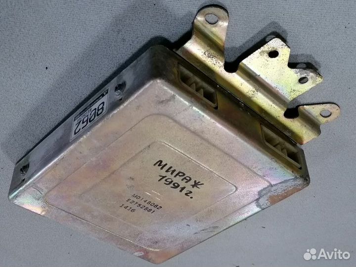 Блок управления двс Mitsubishi Mirage 1990