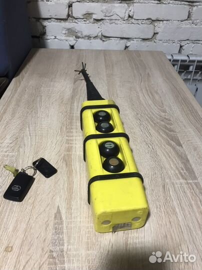 Пульт для кран балки