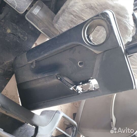 Обшивка карта двери на бмв е36