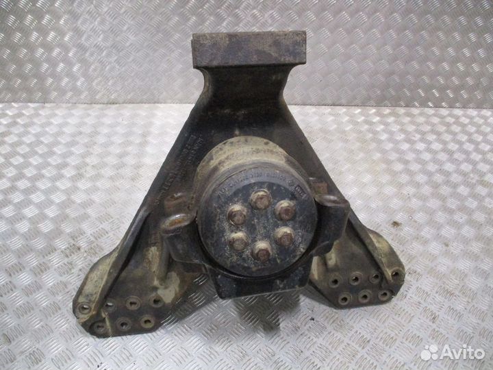 Кронштейн балансира в сборе с балансиром MAN 81413