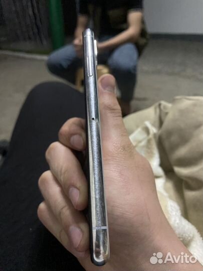 iPhone Xs, 64 ГБ
