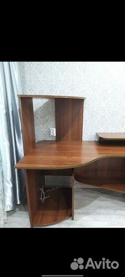 Компьютерный стол