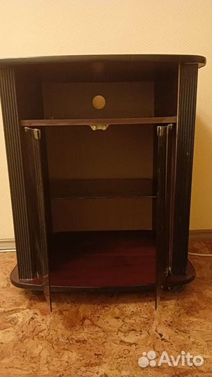 Тумба под телевизор