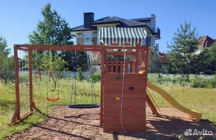 Детская площадка для лета и зимы