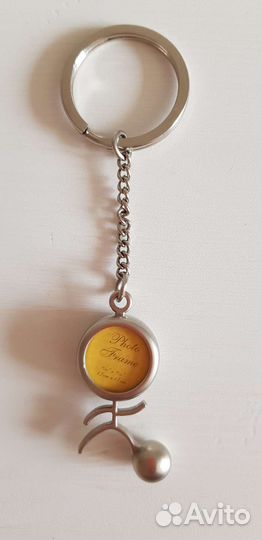 Брелок для ключей футболист