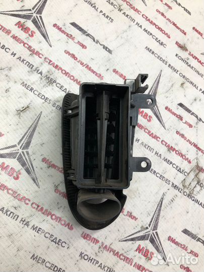 Дефлектор печки w203 Mercedes правый