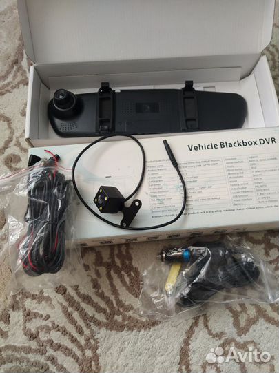 Видео регистратор с 2 камерами