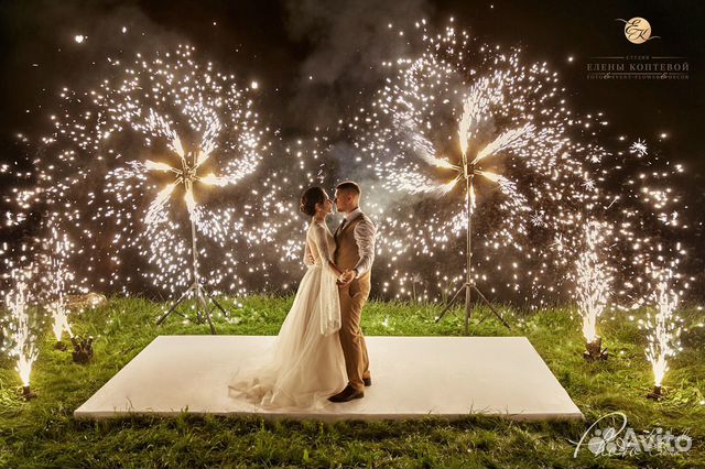 Тяжёлый дым, холодные фонтаны, горка шомпанского