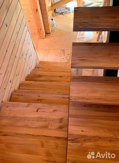 Прямая лестница на металлокаркасе