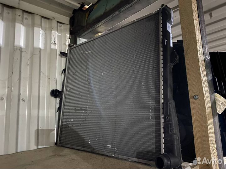 Радиатор охлаждения двигателя BMW X3 F25