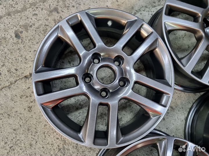 Диски литые R15,5x112, в отл.сост