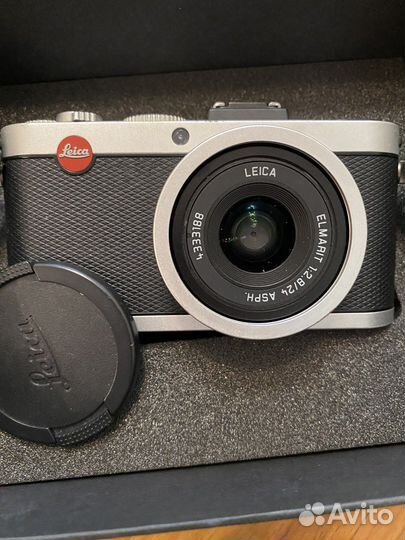 Фотоаппарат leica x2
