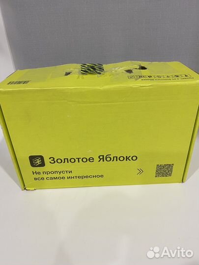 Косметика, золотое яблоко, новая