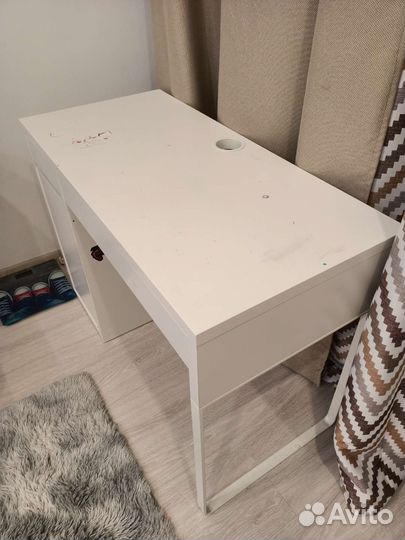Письменный стол для школьника IKEA