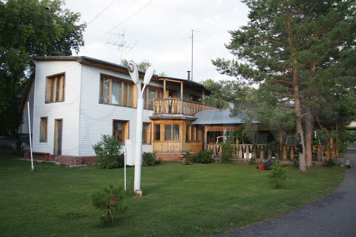 Таунхаус 340 м² на участке 70 сот.