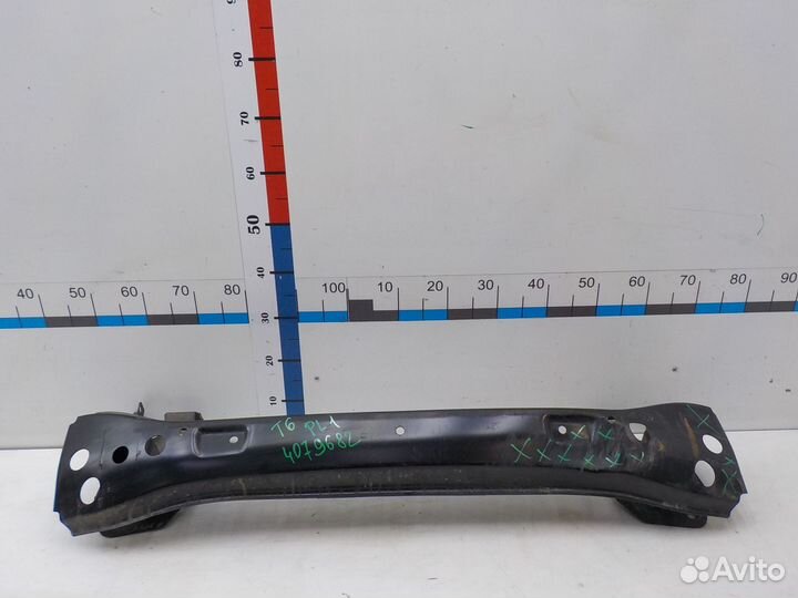 Усилитель бампера переднего Volkswagen Transporter