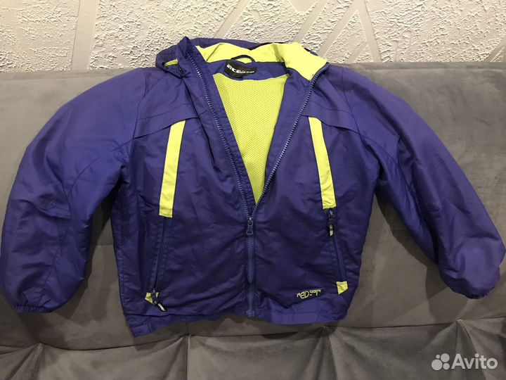 Куртка ветровка для мальчика (132 см)