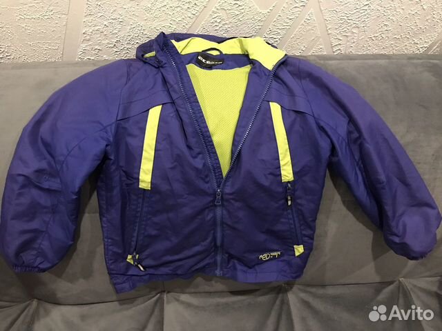Куртка ветровка для мальчика (132 см)