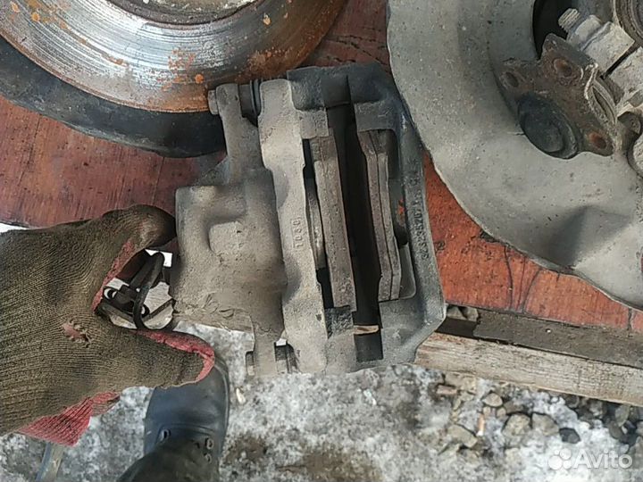 Кулак поворотный Пассат Гольф