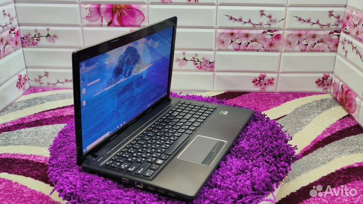 Ноутбук lenovo/ Intel Core i5/ nvidia GeForce 610