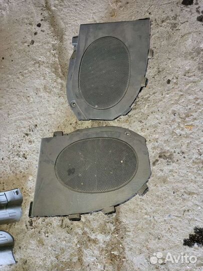 Колонки задние сетки на кия шума 2