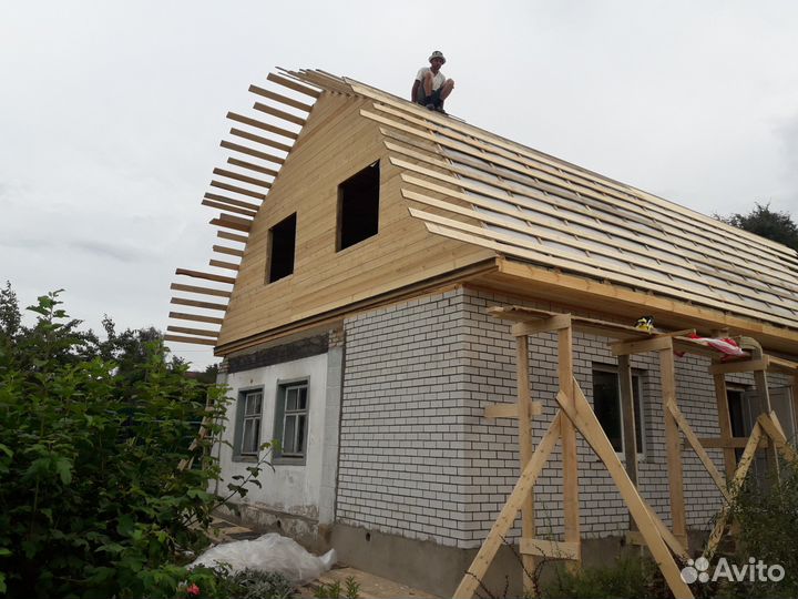 Бригада строителей