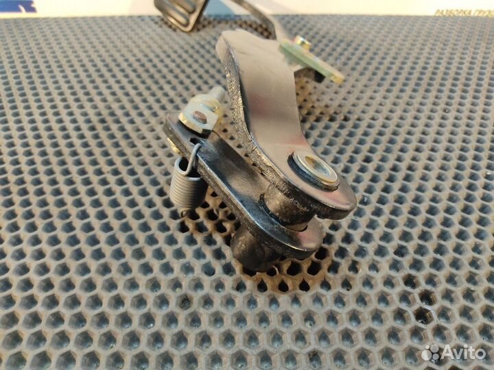 9659027102 Педаль сцепления Iveco Stralis