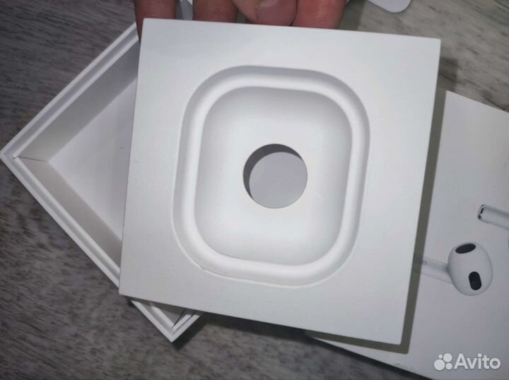 Оригинальная коробка Airpods 3