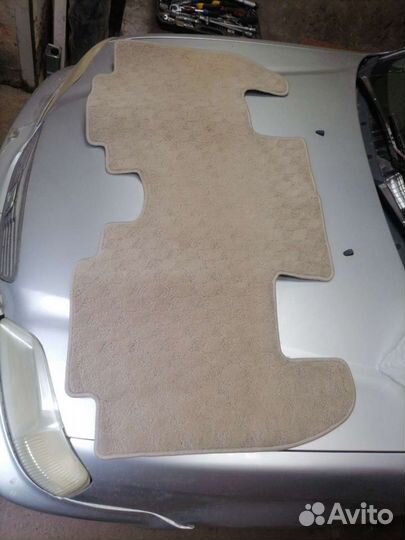Коврики салона toyota ractis 2008