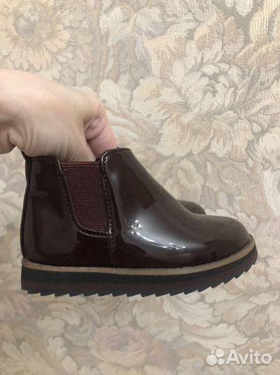 Новые ботинки Zara