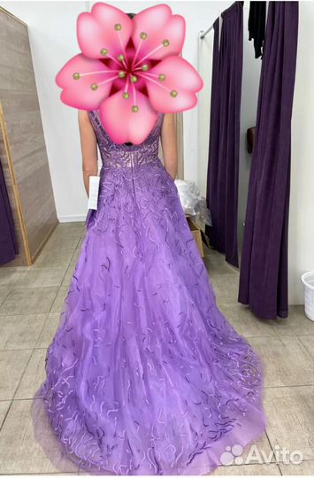 Вечернее платье