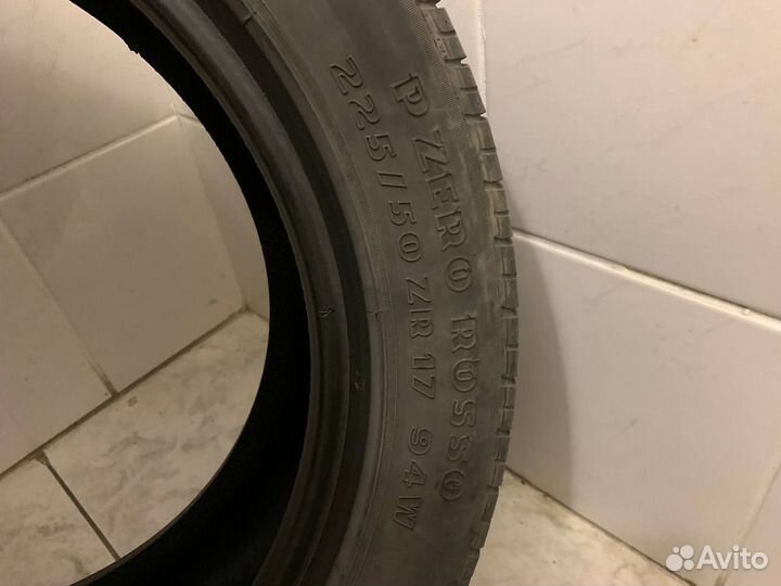 Pirelli P Zero Rosso 225/50 R17