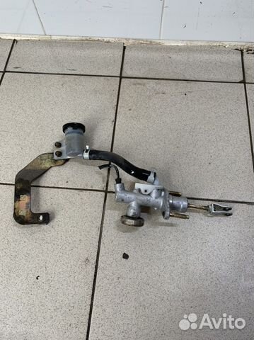 Цилиндр сцепления на nissan almera n16