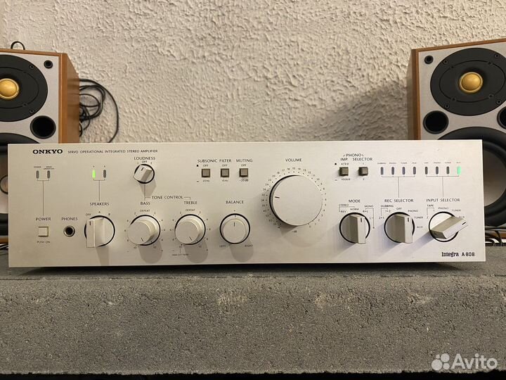 Усилитель onkyo Integra A808