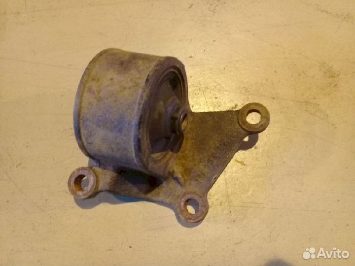 Опора двигателя (подушка двс) левая MR961325 Mitsu