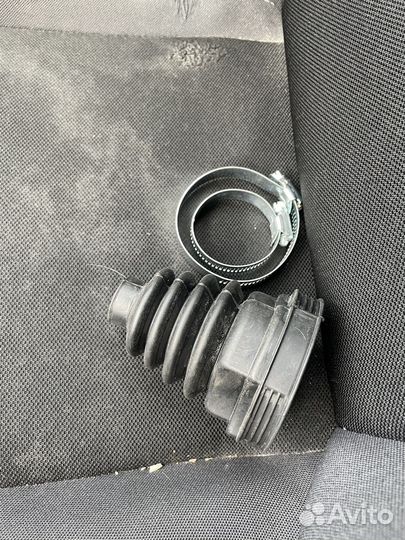 Пыльник для шруза внутренний правый Рено Меган 2