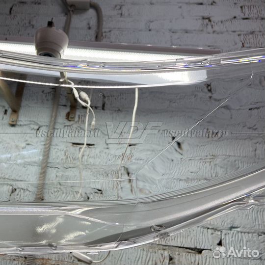 Уцененное стекло для фары KIA Rio III (2015-2017)