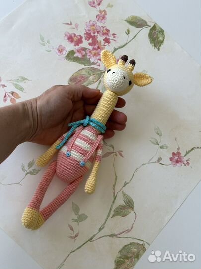 Вязаная игрушка ручной работы