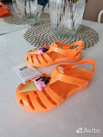 Новые оригинальные сандали crocs c10